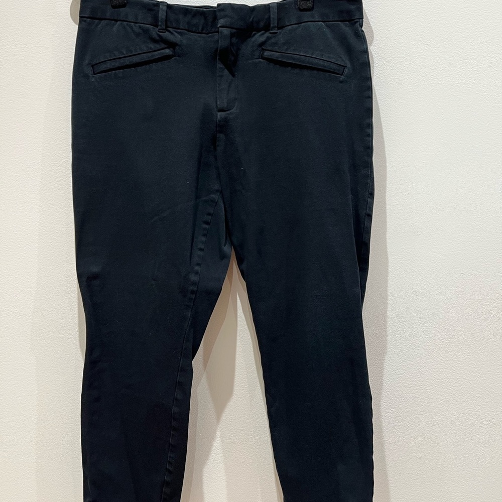 GAP Black Cropped Ankle Pants